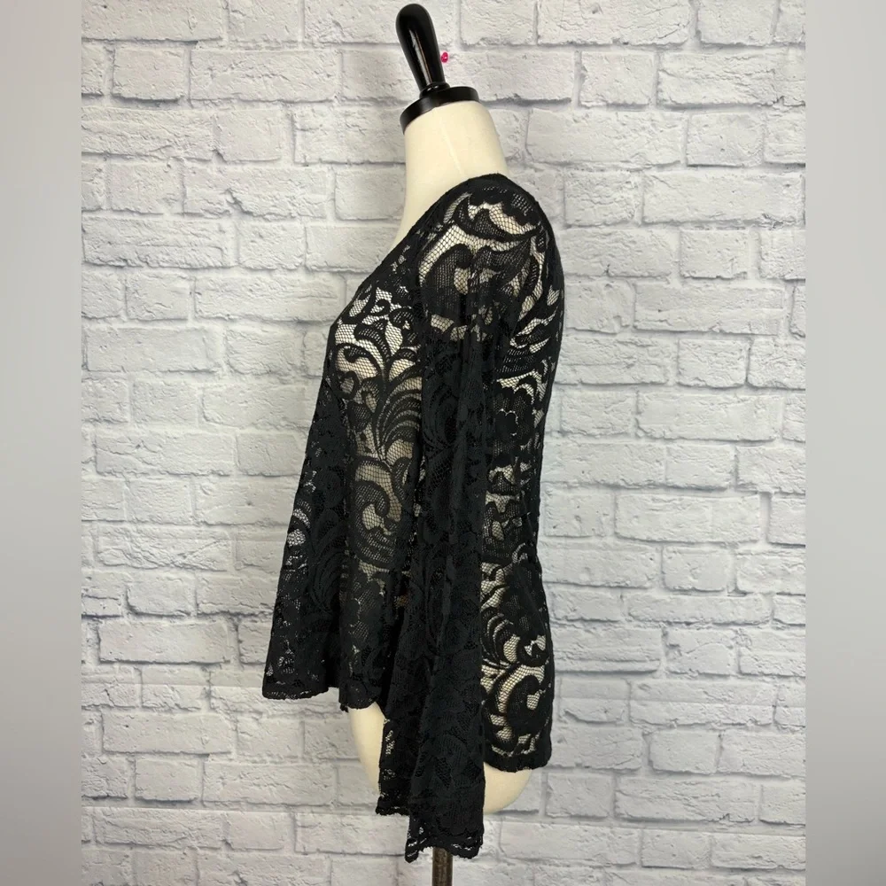 Show Me Your Mumu Flora Fan Top Iola Lace Black size S - Picture 7 of 9